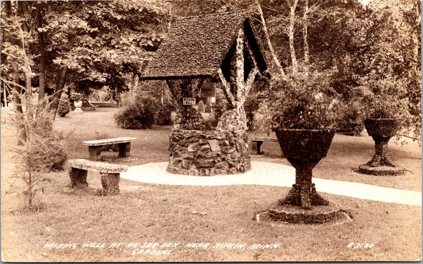 Real Photo Postcard Wishing Well at Ak-Sar Ben Garden near Aitkin, Minnesota~785