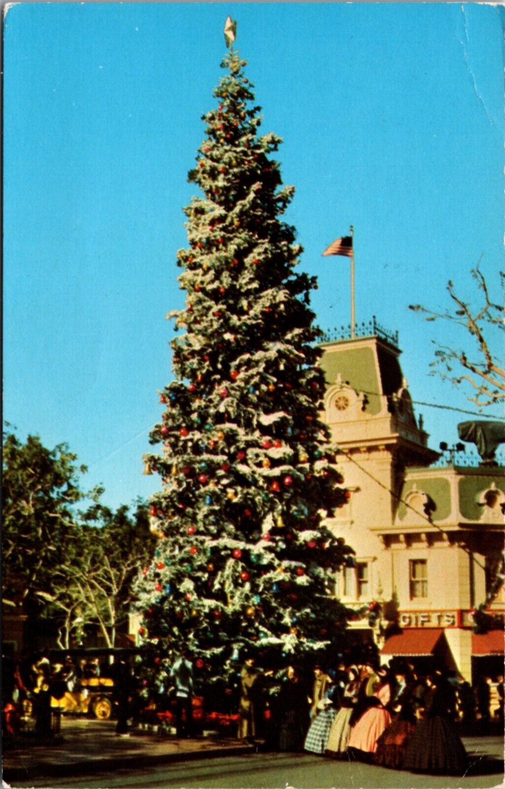 Disneyland Postcard Christmas Tree, Carolers, Main Street USA Holiday Season