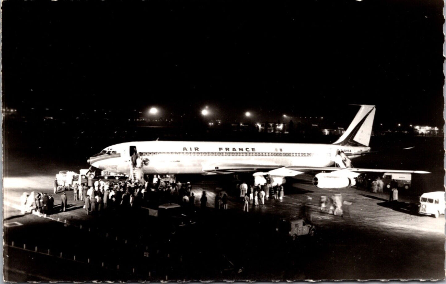 Advertising Postcard Boeing 707 Intercontinental Air-France Airplane